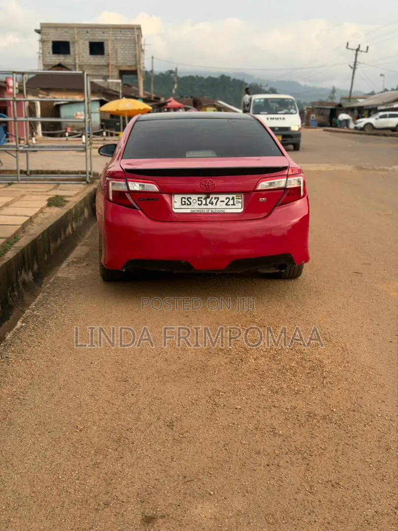 Toyota Camry SE 4dr Sedan (2.5L 4cyl 6A) 2015 Red