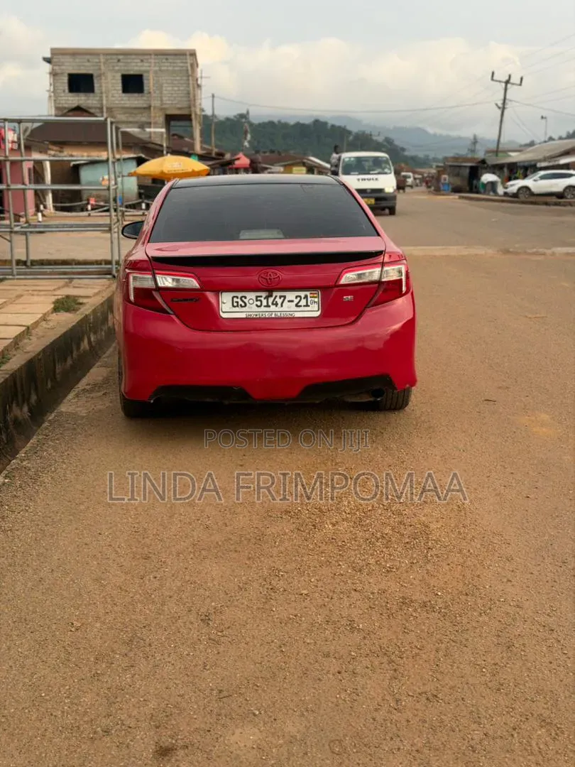 Toyota Camry SE 4dr Sedan (2.5L 4cyl 6A) 2015 Red