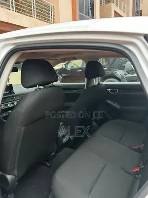 Honda Civic EX 2022 White