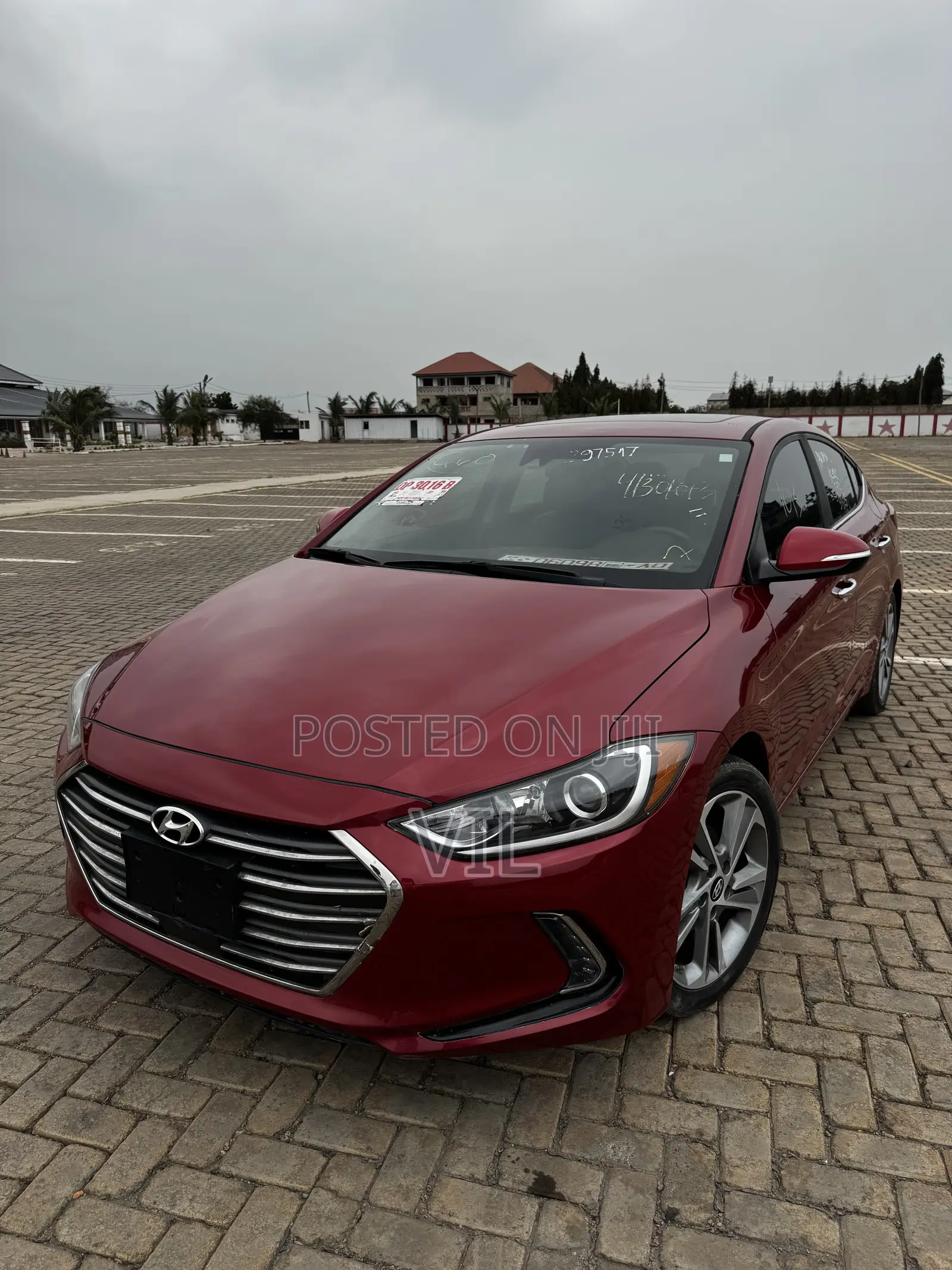 Hyundai Elantra Limited Sedan FWD (2.0L 4cyl 6A) 2017 Red