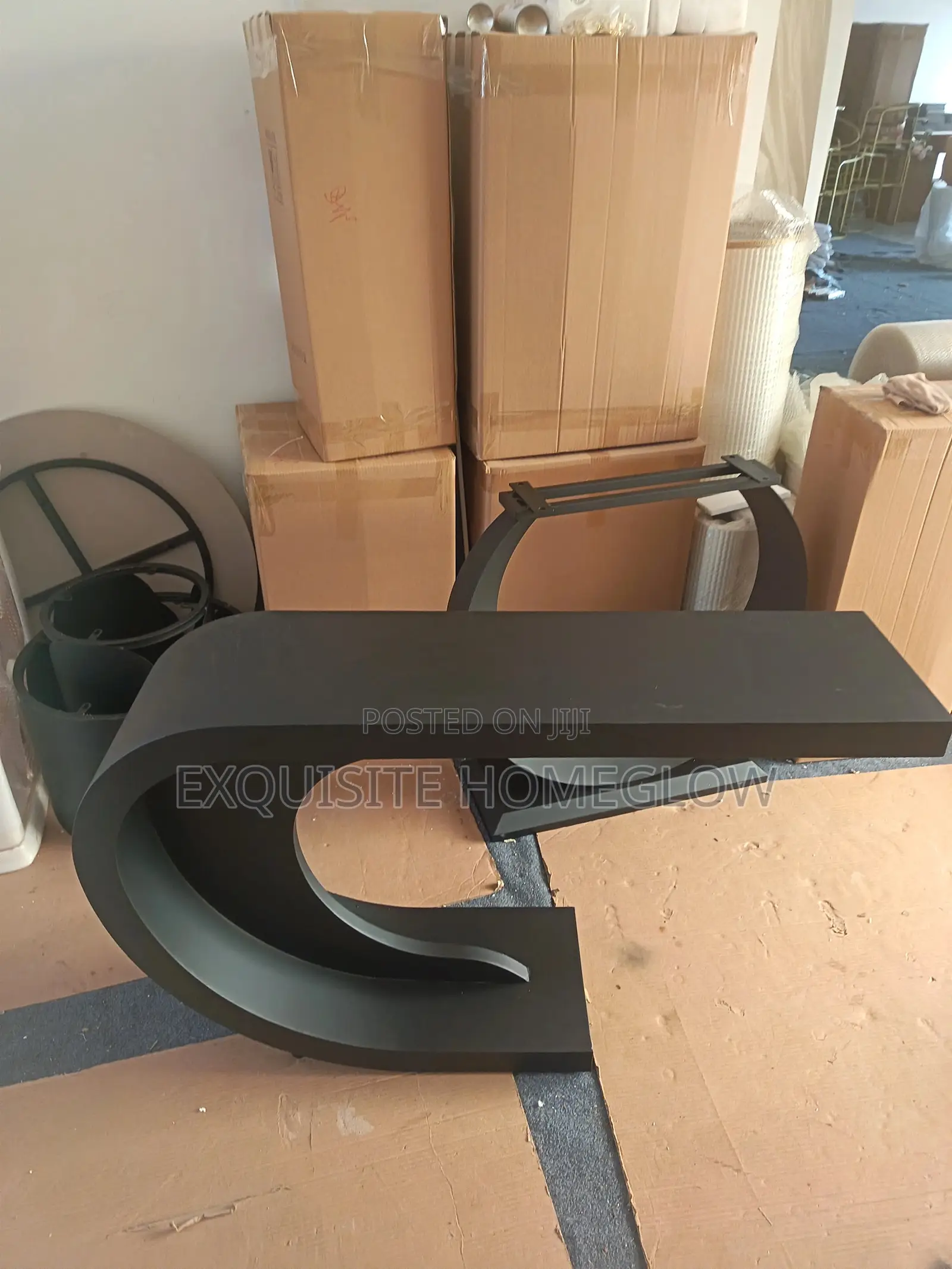 Minimalistic C-Shaped Console Table/Hallway Table( 120cm)