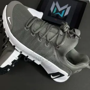 Original Nike Free Metcon 6 in Colours
