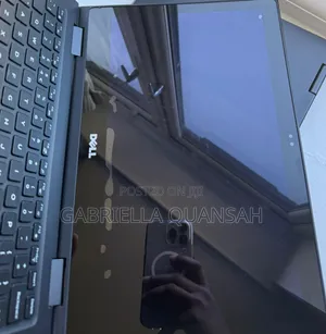 New Laptop Dell Latitude 3390 2-in-1 8GB Intel Core i5 SSD 256GB