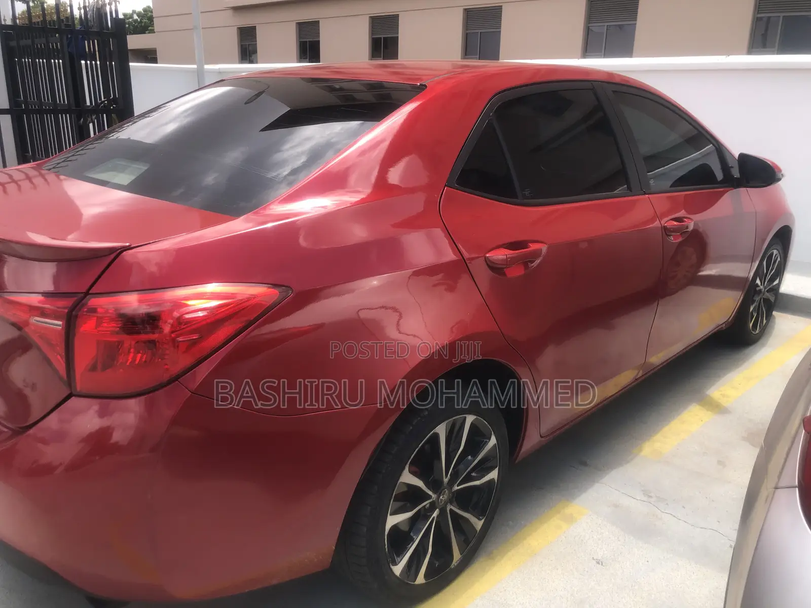 Toyota Corolla LE 4dr Sedan (1.8L 4cyl CVT) 2017 Red