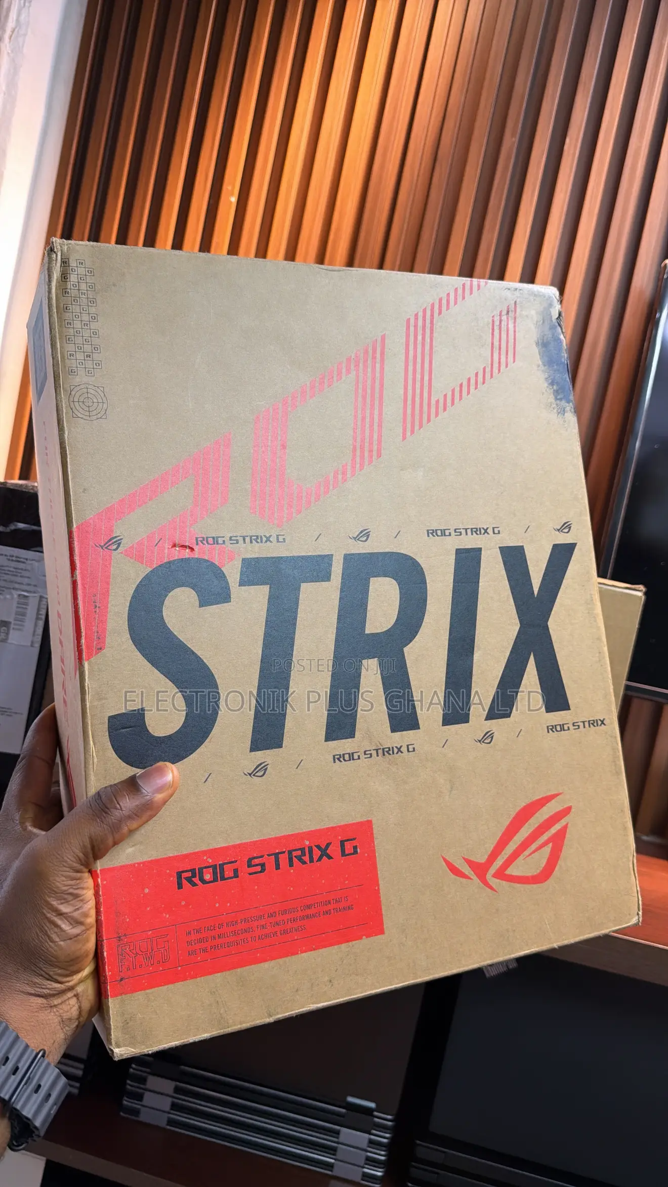 New Laptop Asus ROG Strix G16 G614 16GB Intel Core i7 SSD 1T