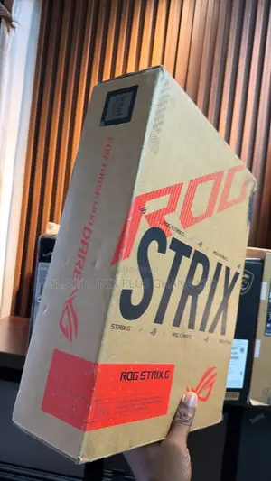 New Laptop Asus ROG Strix G16 G614 16GB Intel Core i7 SSD 1T