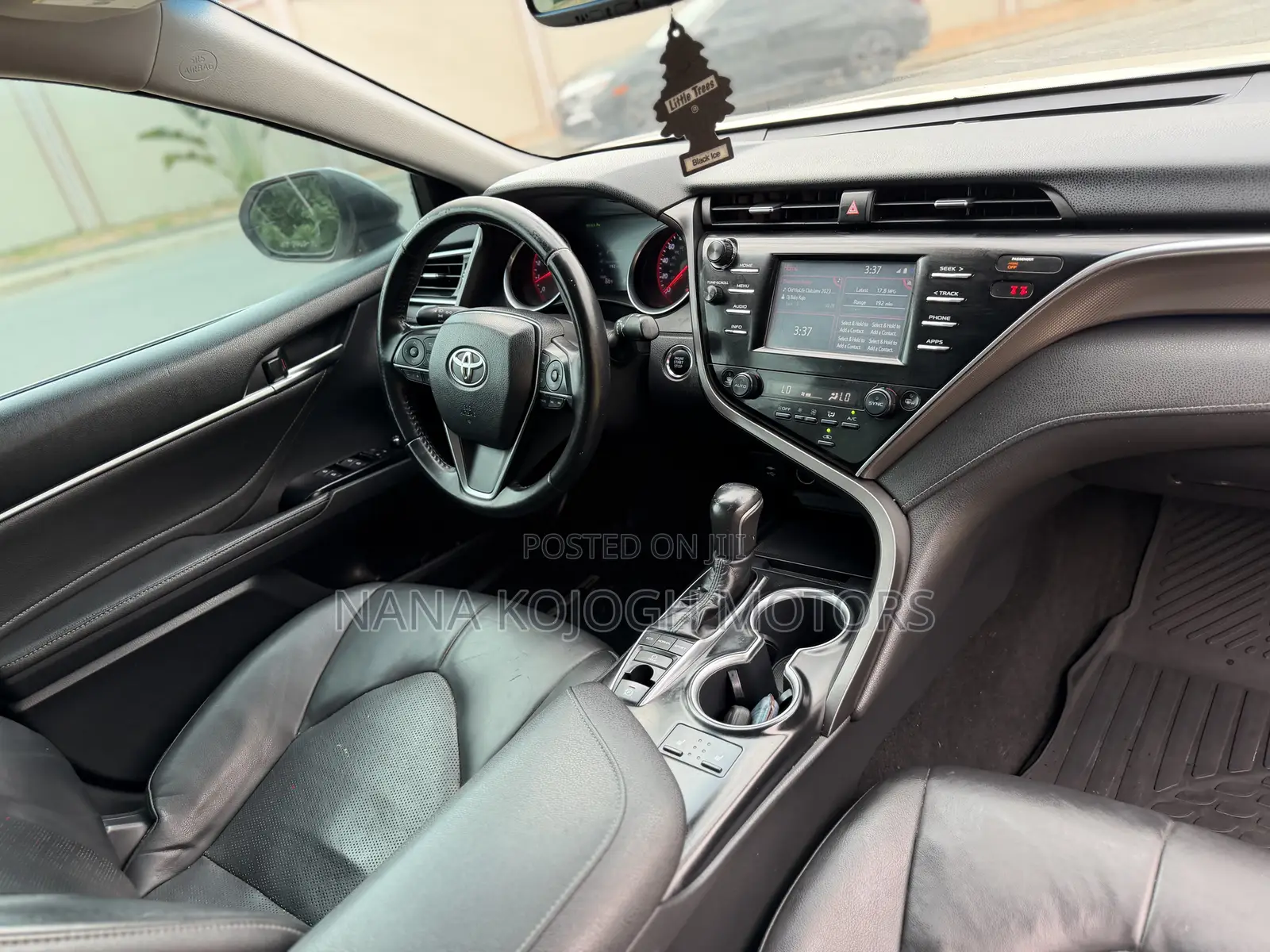 Toyota Camry 2020 White