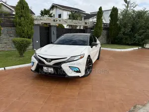 Toyota Camry 2020 White