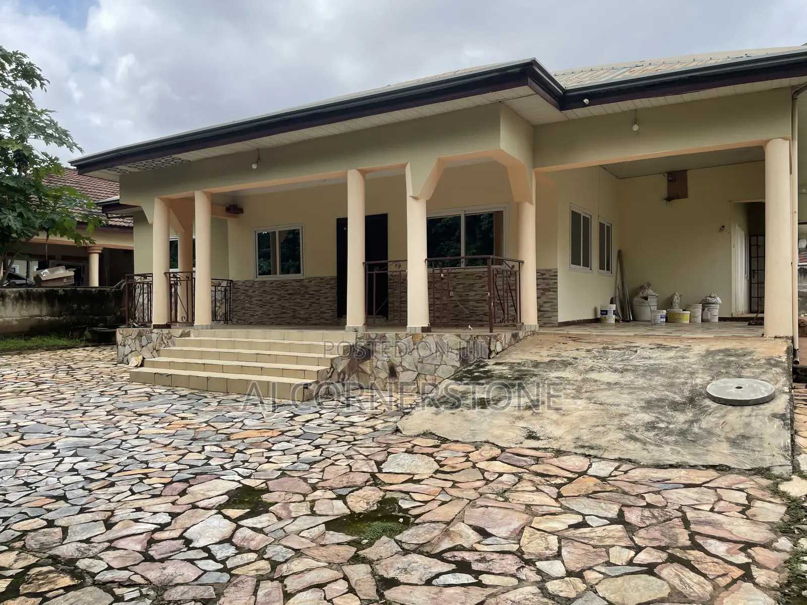 3bdrm House in Amasaman for rent