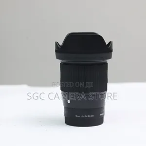 Sigma 16mm F1.4 Dc Lens (Sony E Mount) Like New // 6-Months Warranty