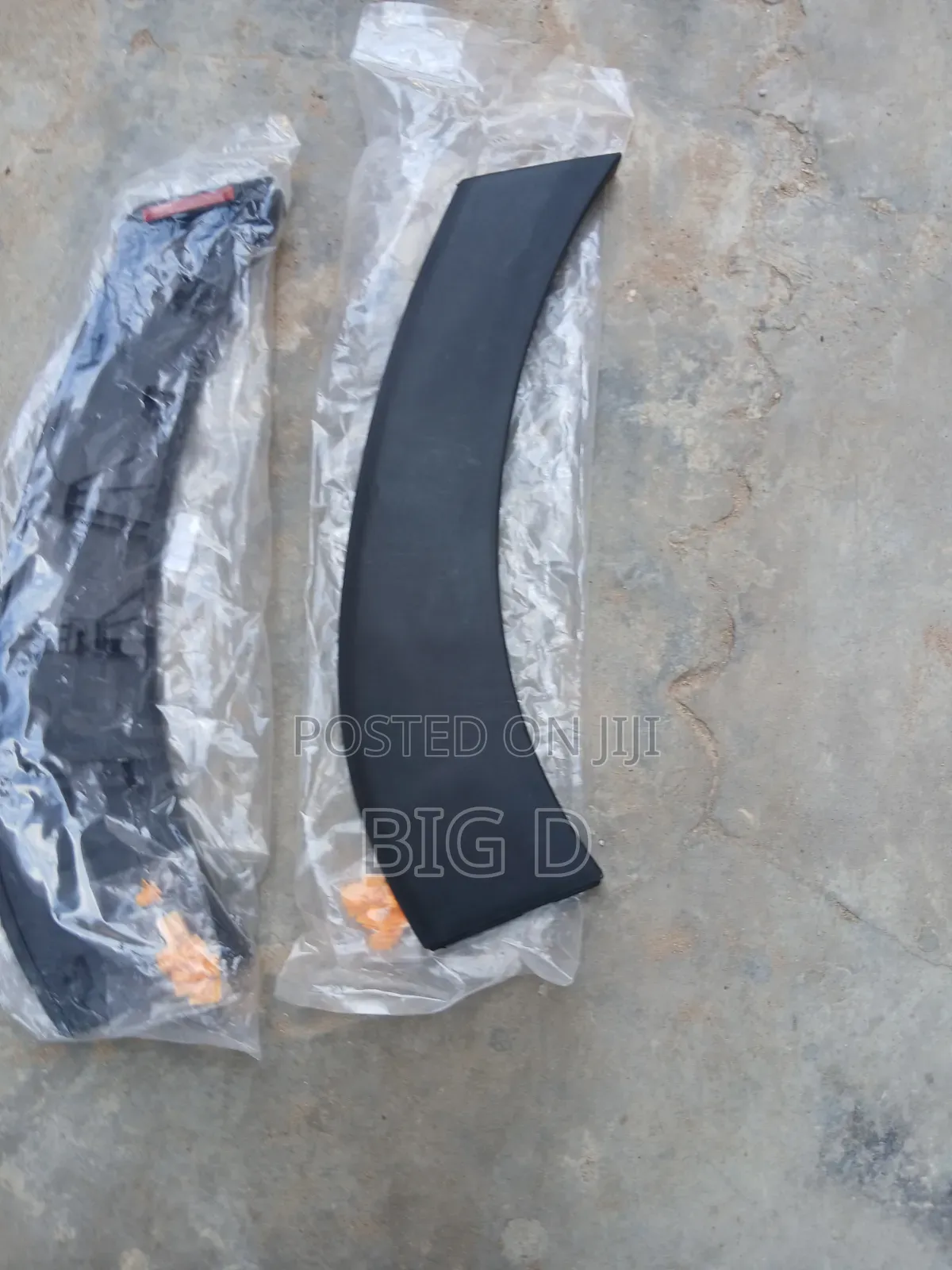 Tucson 2016,2017,2018,2019,2020,2021 Back Fender Moulding Brand New