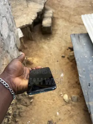 Apple iPhone X 64 GB Black