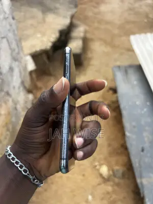 Apple iPhone X 64 GB Black
