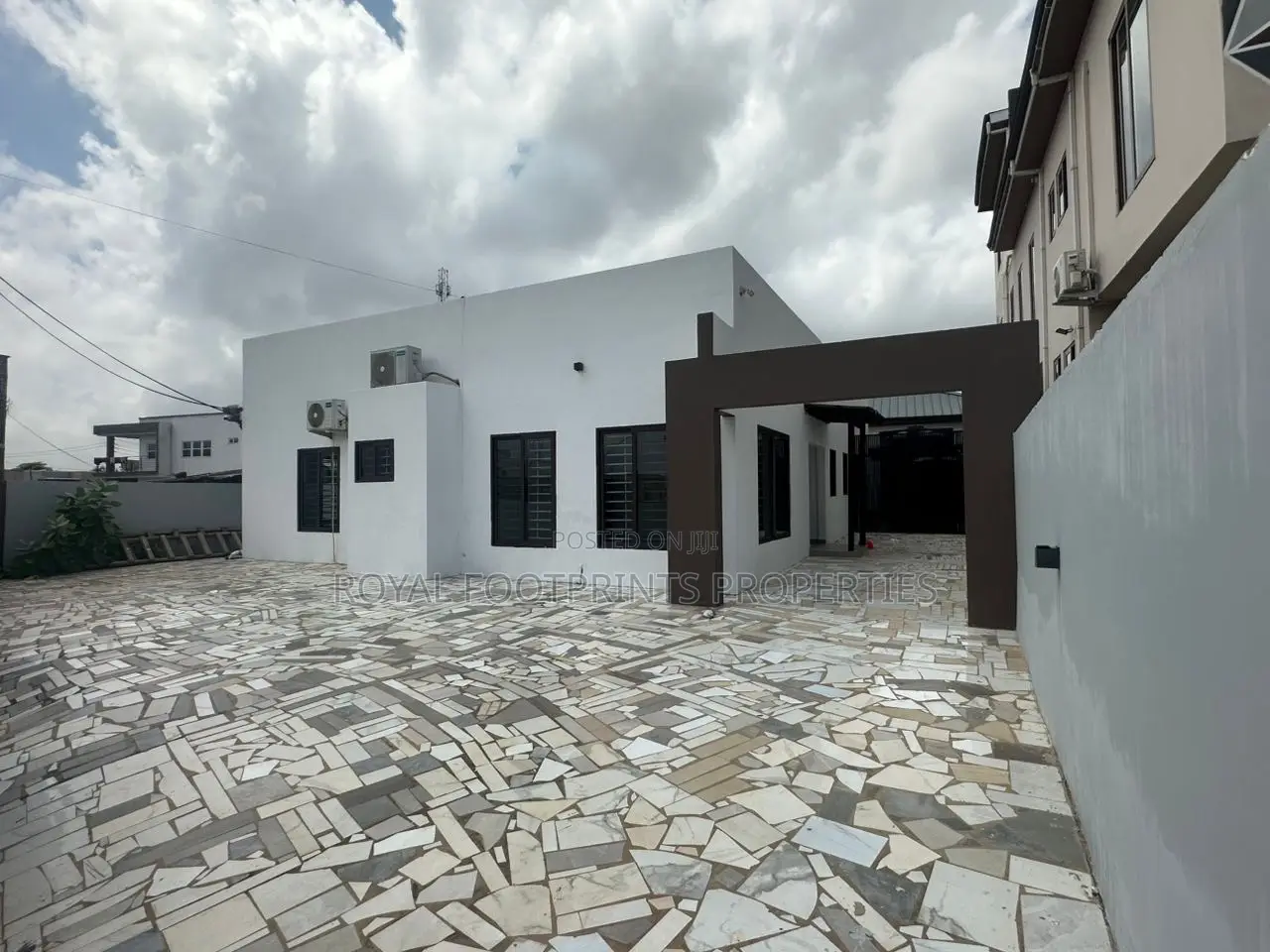 3bdrm House in Ashaley Botwe for rent