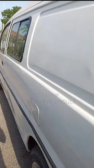 Hyundai H-100 2000 White