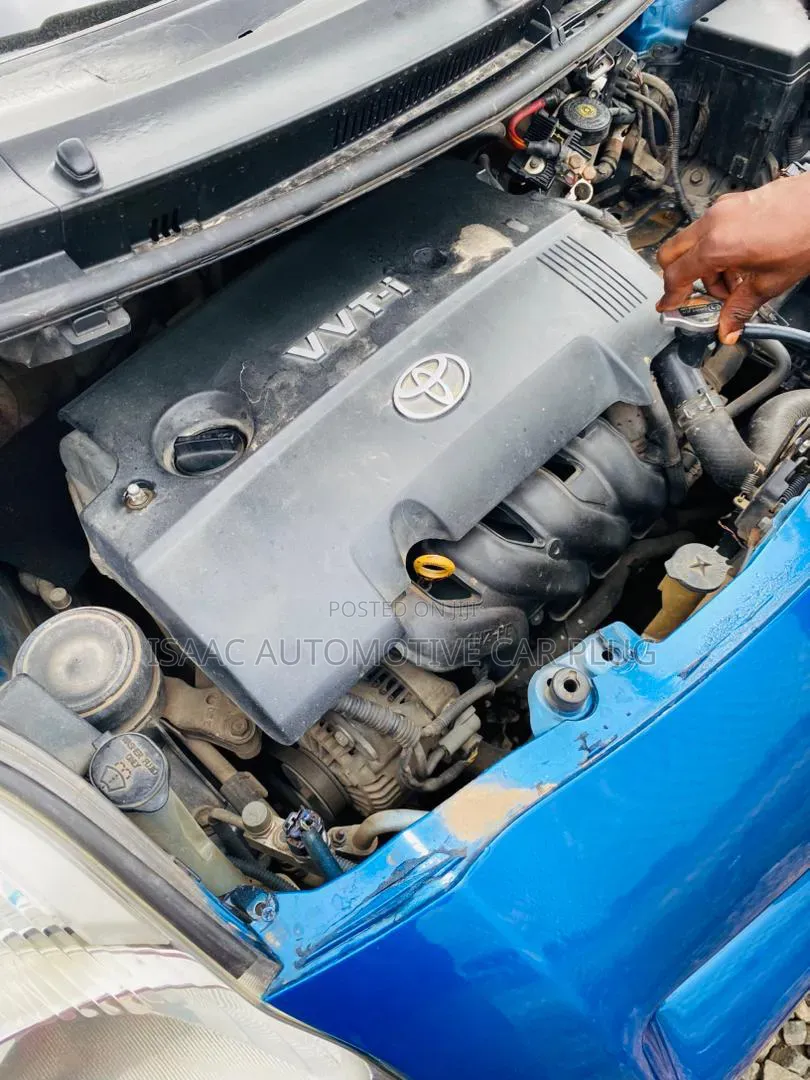Toyota Vitz 1.5 FWD 5dr 2010 Blue