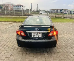 Toyota Corolla 2010 Black