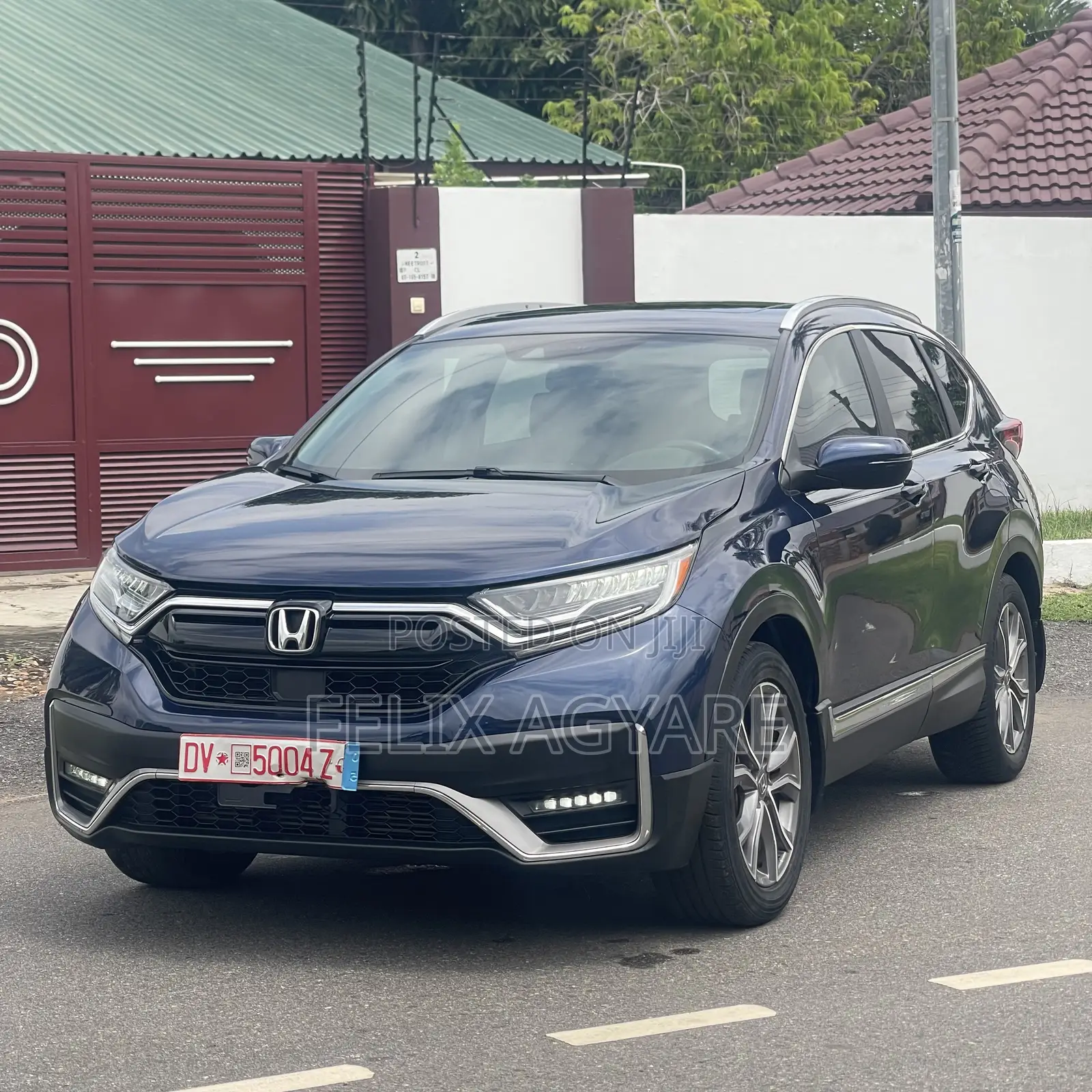 Honda CR-V Touring AWD 2020 Blue