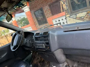 Toyota HiAce 2015 Green