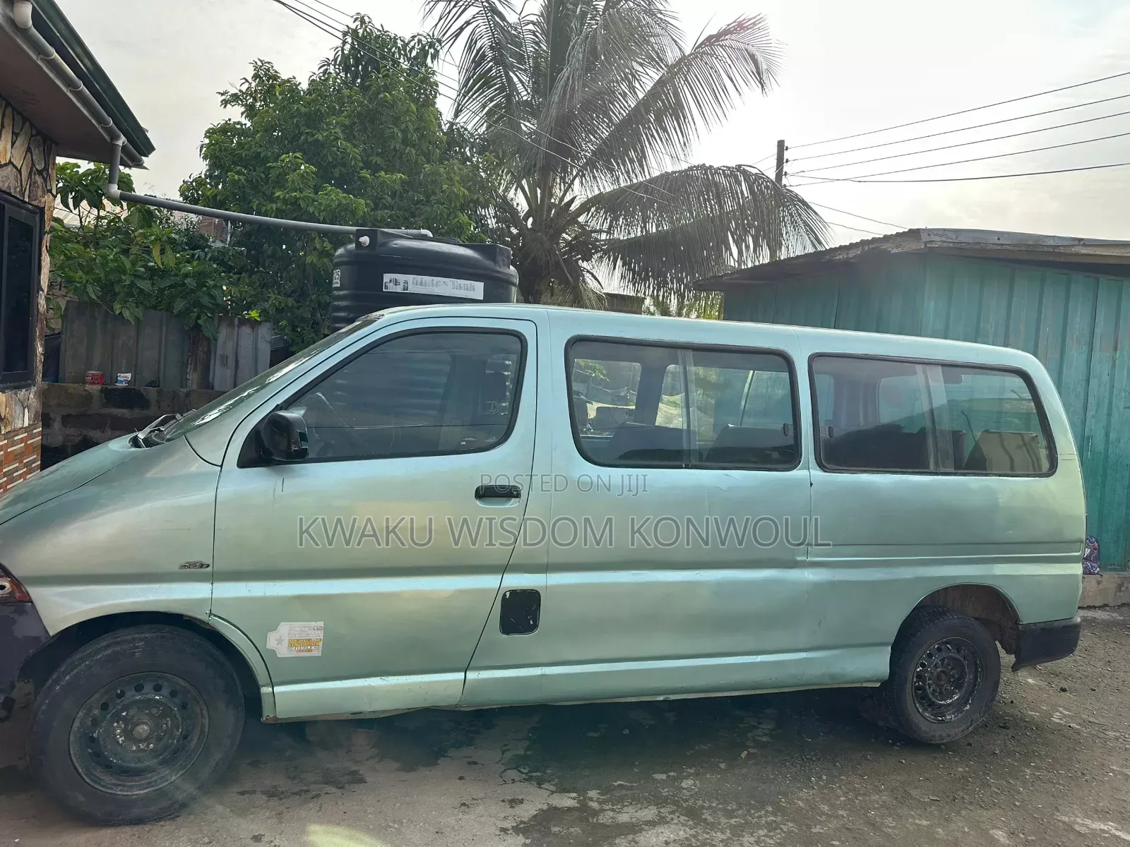 Toyota HiAce 2015 Green