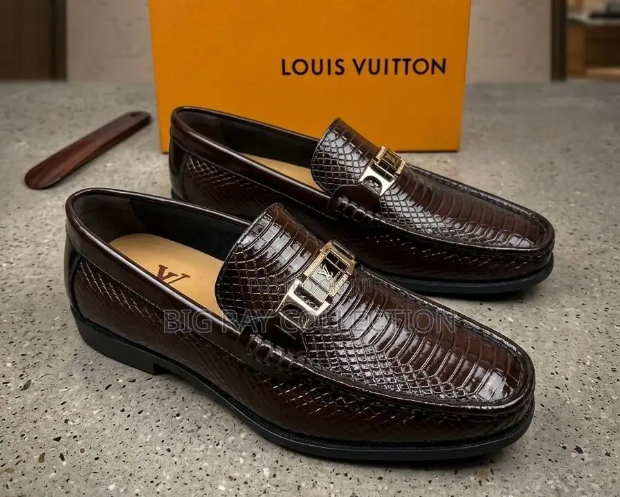 Solid Louis Vuitton Easy Wear Shoe