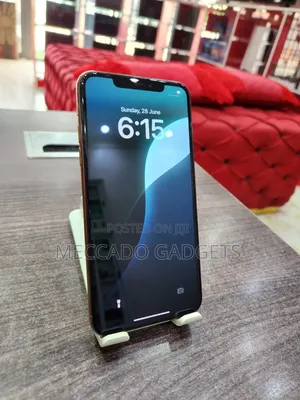 Apple iPhone 11 Pro Max 64 GB Gold