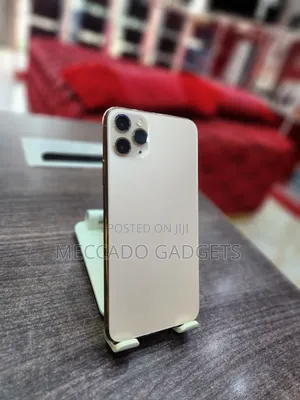 Apple iPhone 11 Pro Max 64 GB Gold