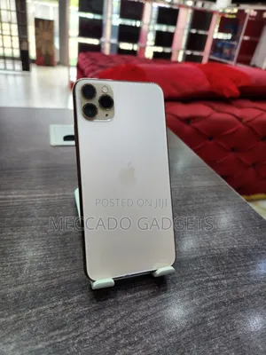 Apple iPhone 11 Pro Max 64 GB Gold