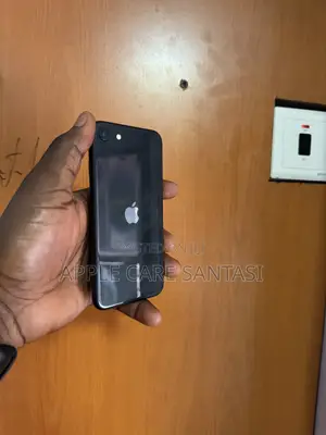 Apple iPhone SE (2022) 64 GB Black