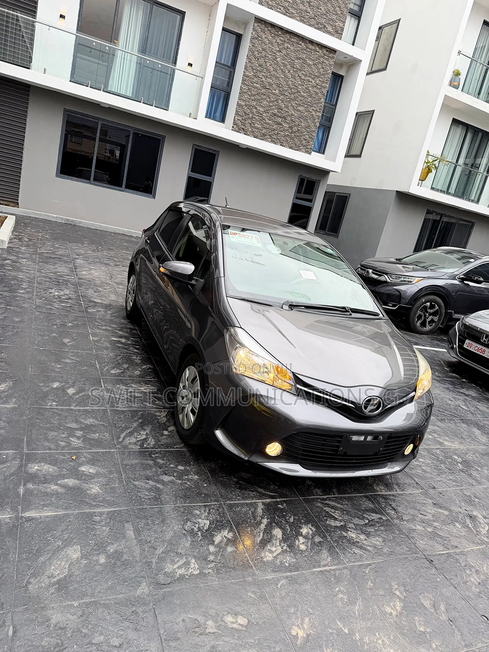 Toyota Vitz 1.5 FWD 5dr 2015 Gray