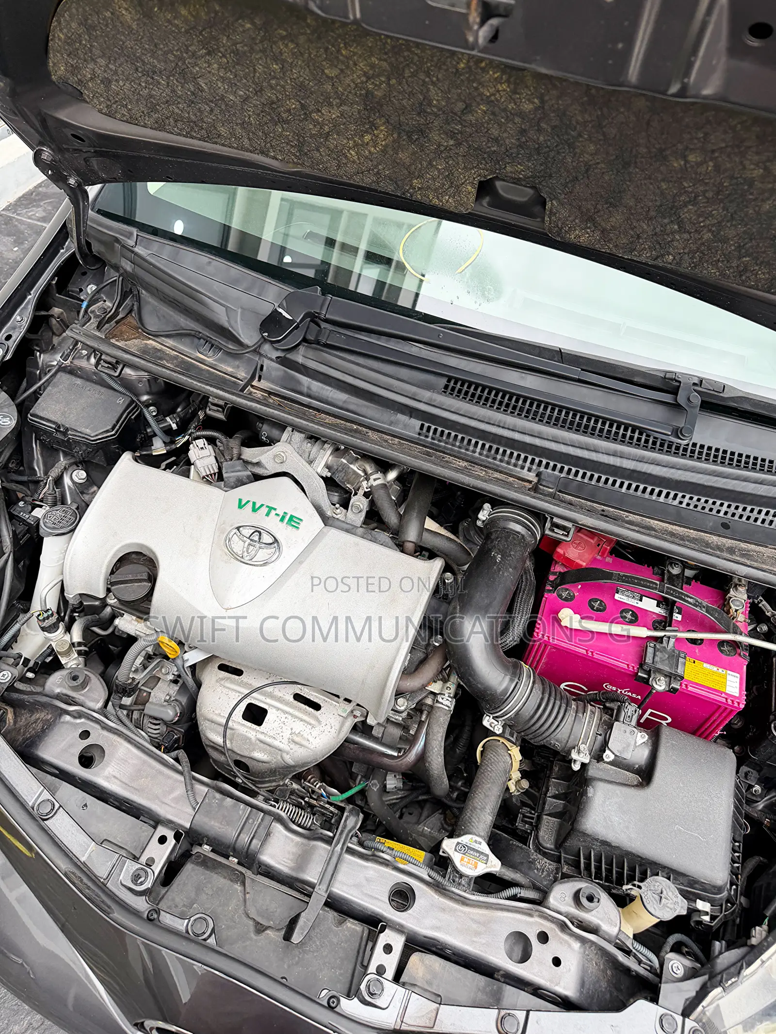 Toyota Vitz 1.5 FWD 5dr 2015 Gray