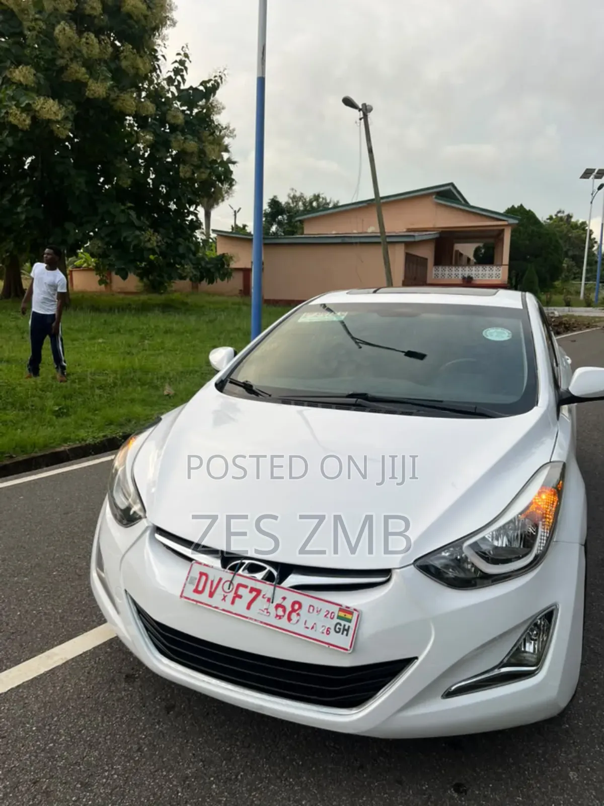Hyundai Elantra SE Sedan FWD (1.8L 4cyl 6M) 2016 White