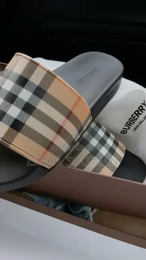 Burberry Slide