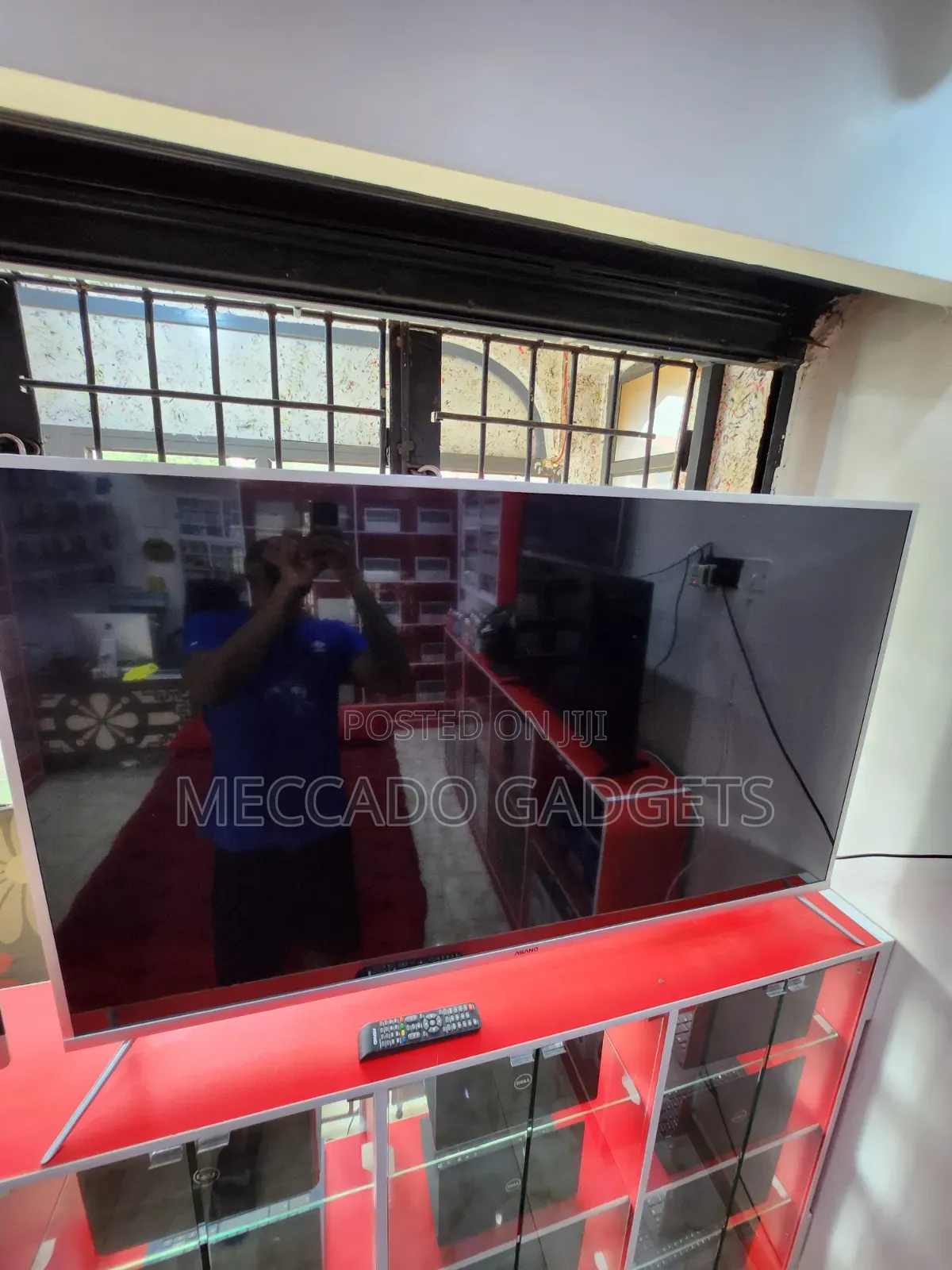 Asano 65" Uhd Smart Tv