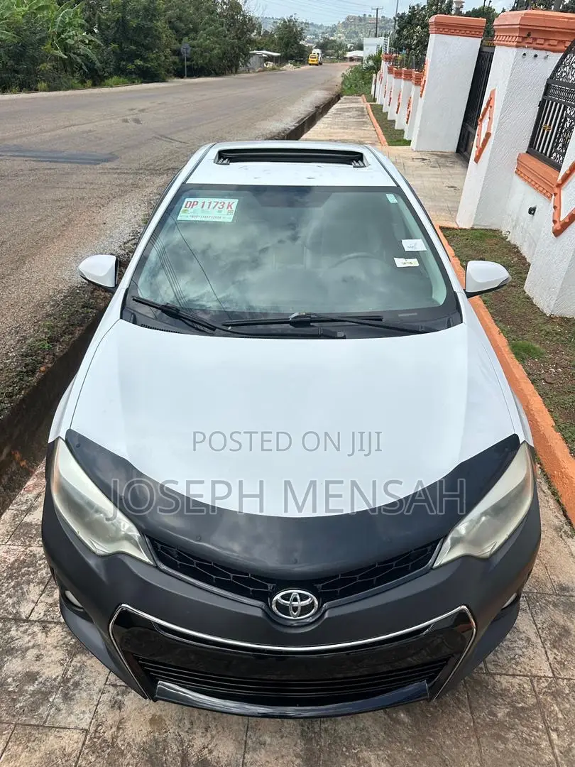 Toyota Corolla L 4dr Sedan (1.8L 4cyl 4A) 2015 White