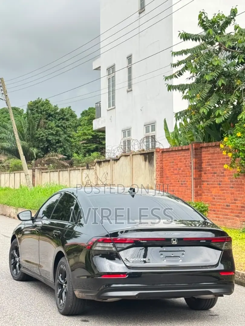 Honda Accord SE CVT 2025 Black