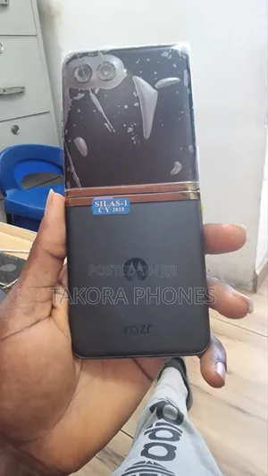 New Motorola Razr 40 Ultra 256 GB Black