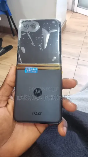 New Motorola Razr 40 Ultra 256 GB Black