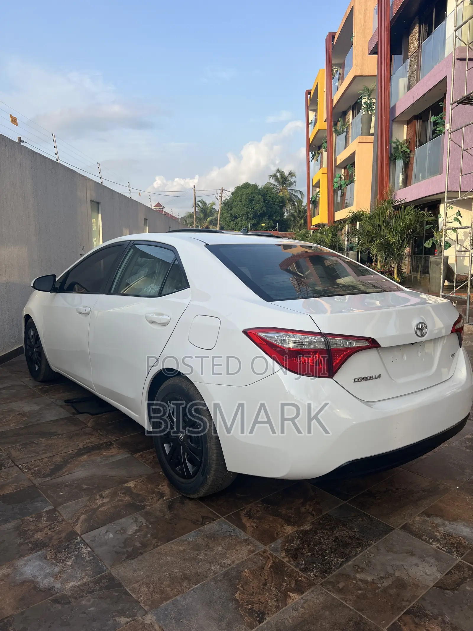 Toyota Corolla 2015 White