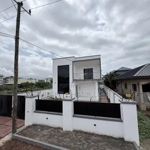 4bdrm House in Metright Ghana, Community 25 for sale