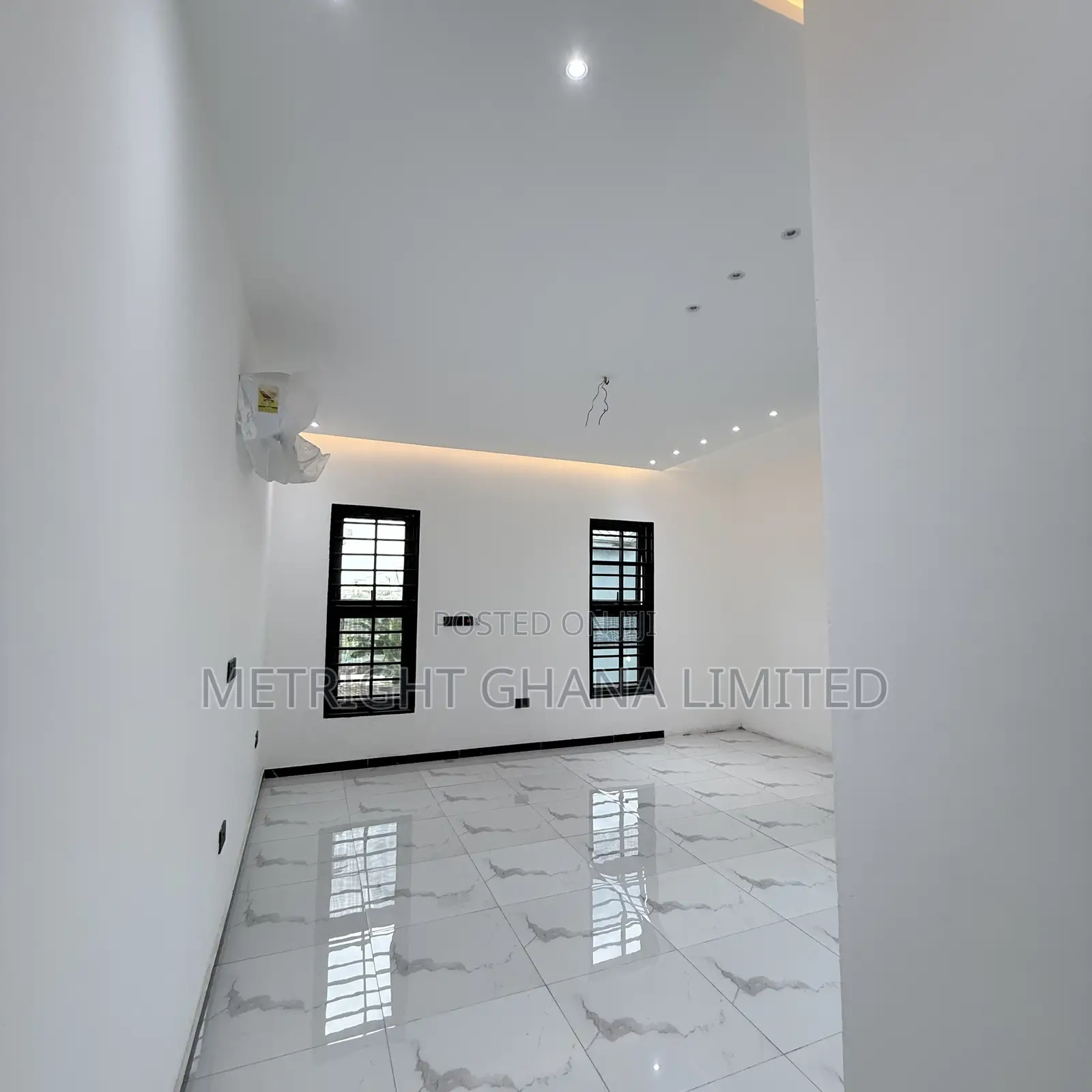 4bdrm House in Metright Ghana, Community 25 for sale