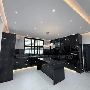 4bdrm House in Metright Ghana, Community 25 for sale