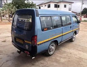 Hyundai H1 2004 Blue