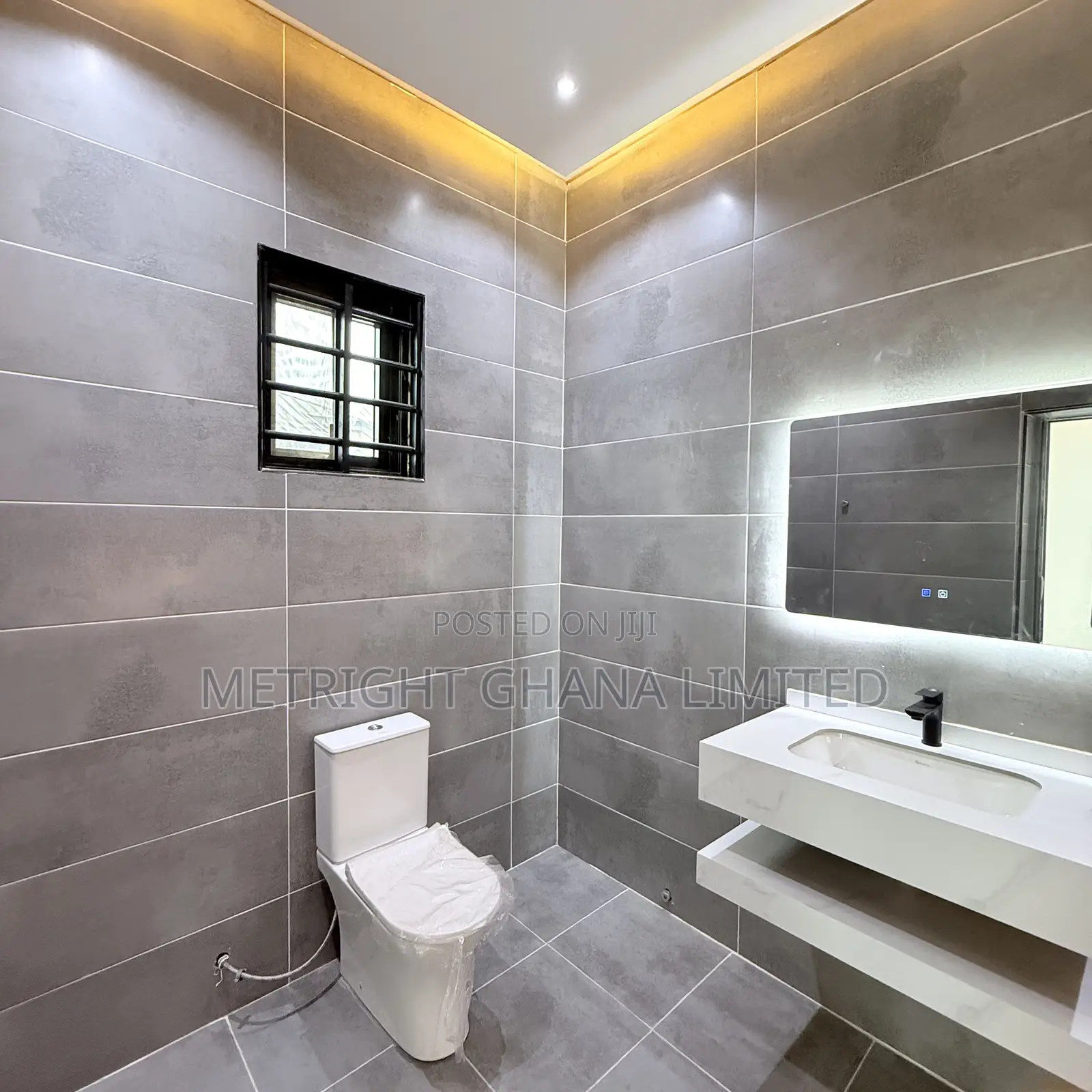 4bdrm House in Metright Ghana, Community 25 for sale