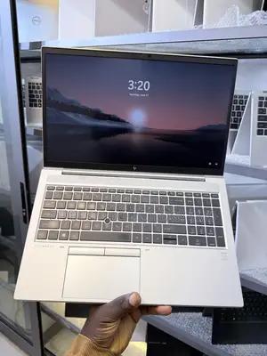 Laptop HP EliteBook 855 G8 16GB AMD Ryzen 7 SSD 256GB