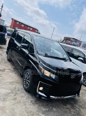 Toyota Voxy 2016 Black