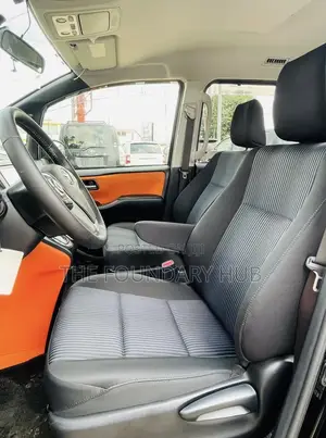 Toyota Voxy 2016 Black