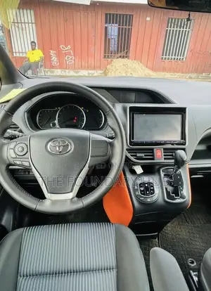 Toyota Voxy 2016 Black