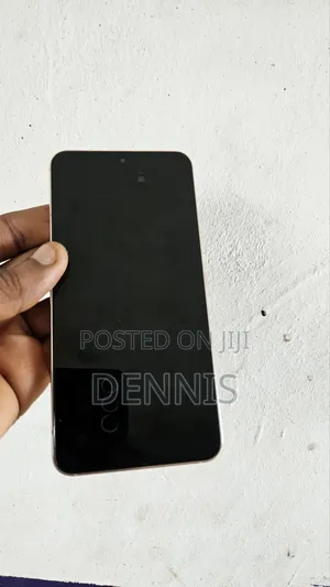 Samsung Galaxy S22 5G 128 GB Gold