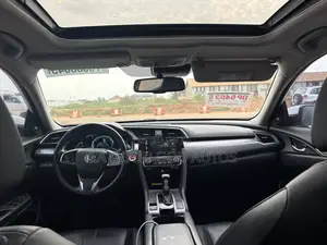 Honda Civic Touring Sedan 2018 White